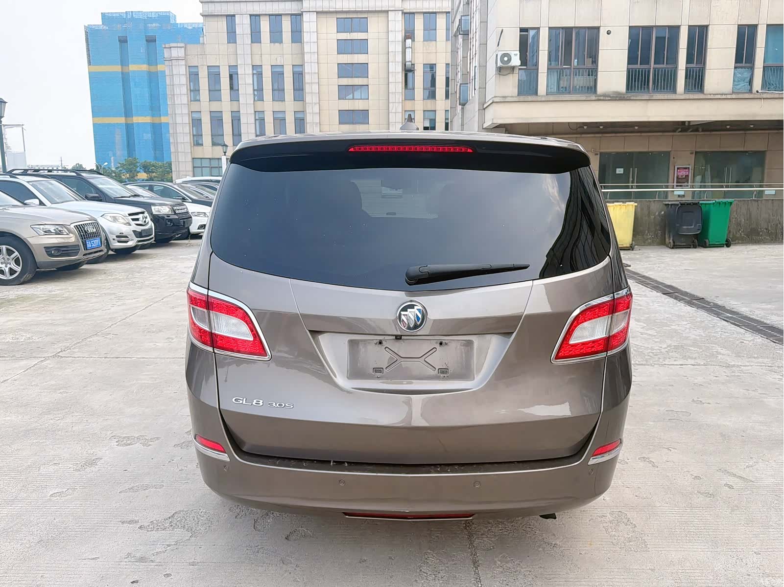 Buick GL8, 2013 6