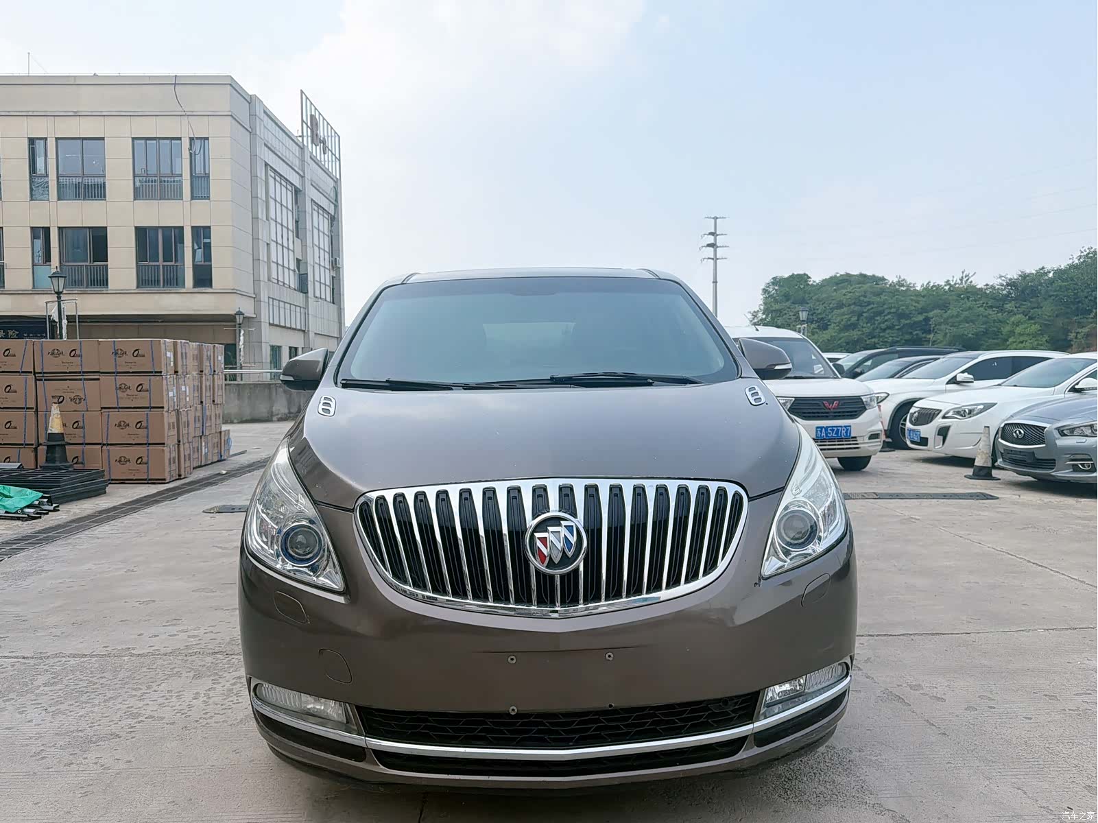 Buick GL8, 2013 3