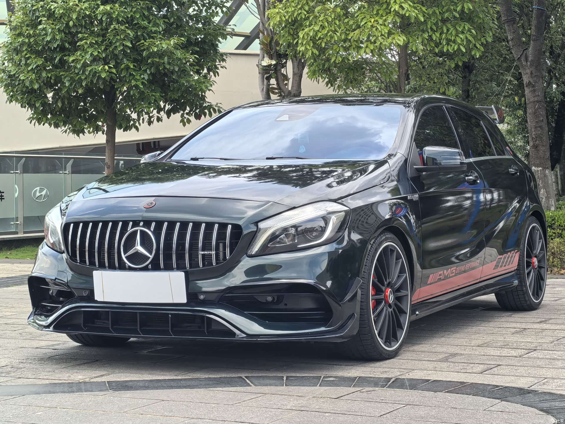 Mercedes-Benz A-Class, 2016 1