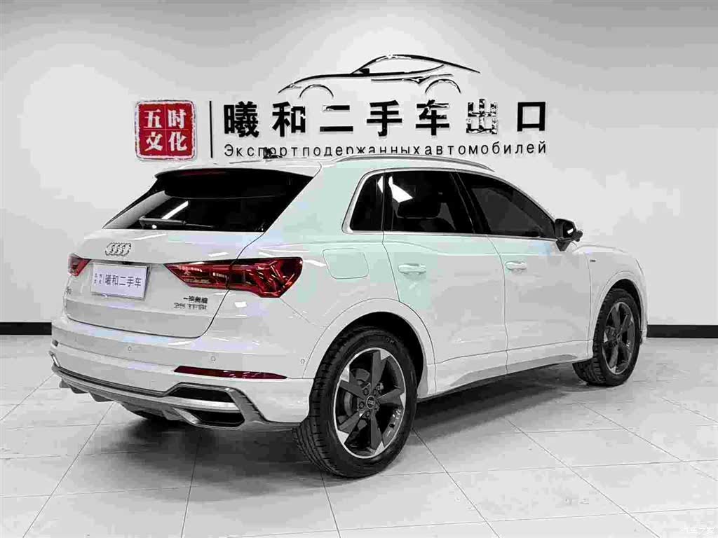 Audi Q3, 2022 4