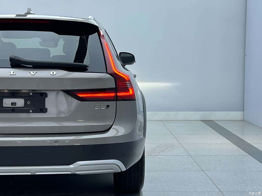 Volvo V90, 2023 12