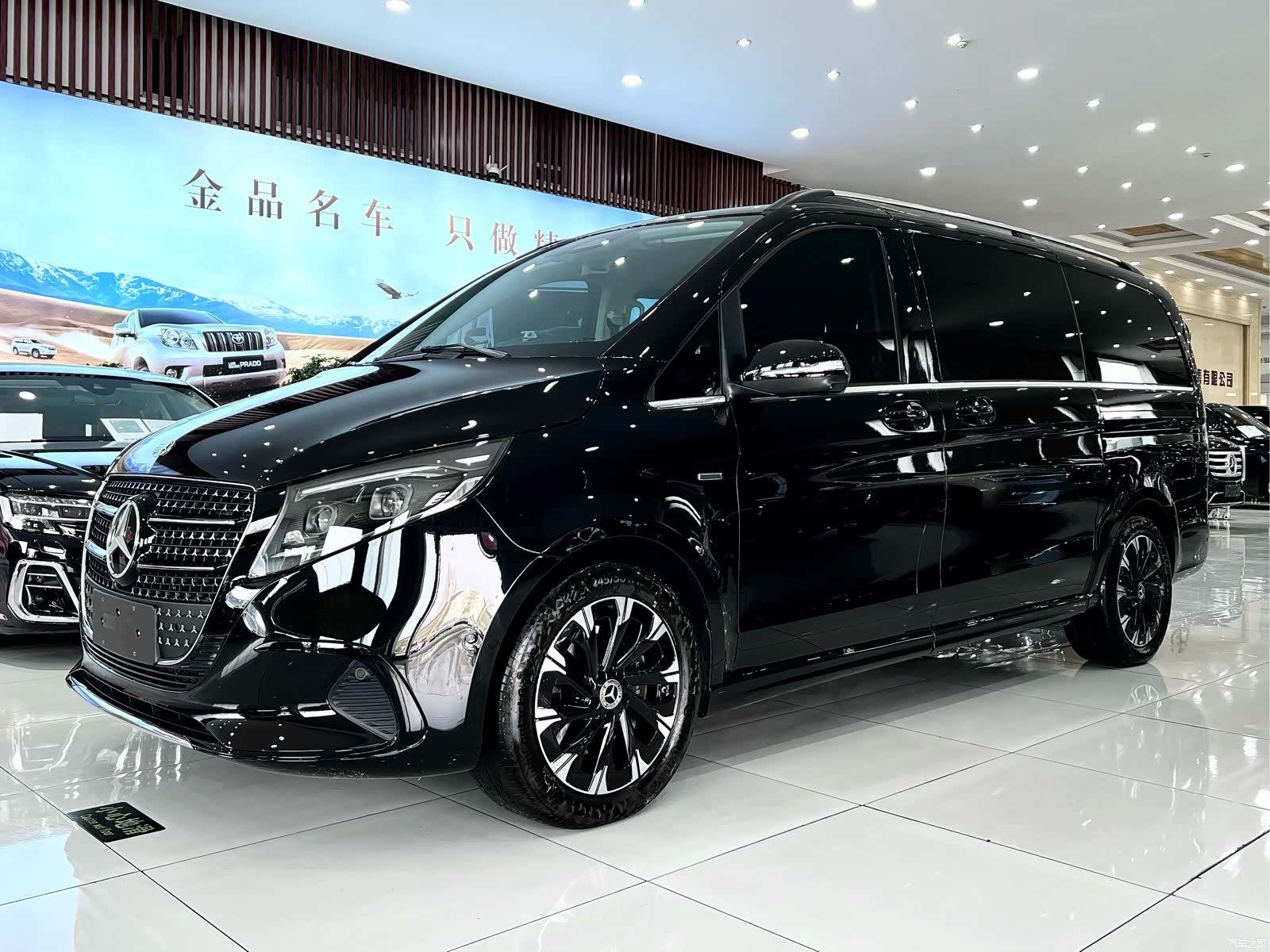 Mercedes-Benz V-Class, 2025 2