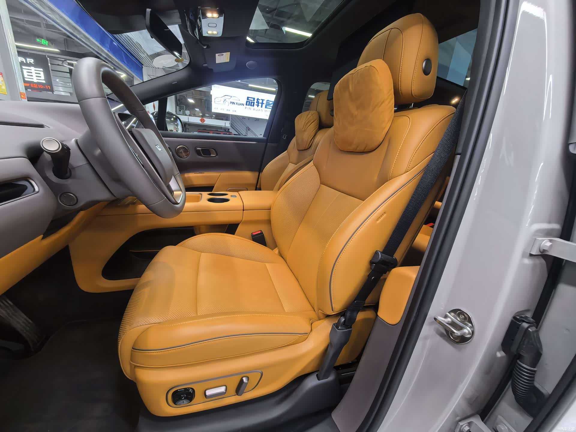 Li Auto i8, 2025 8