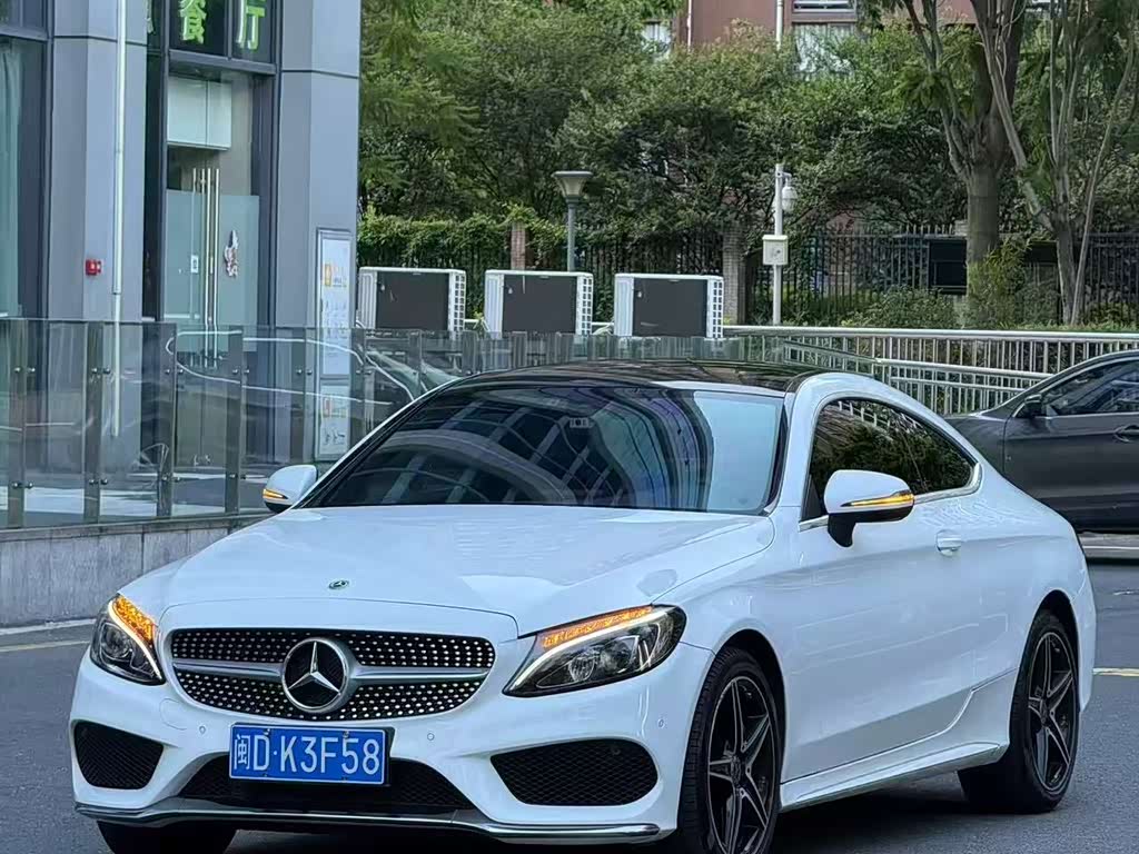 Mercedes-Benz C-Class