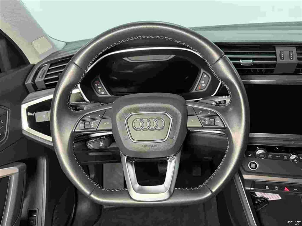 Audi Q3, 2022 13