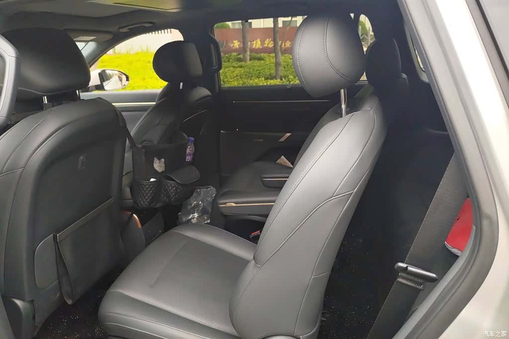 DongFeng eπ008, 2024 11