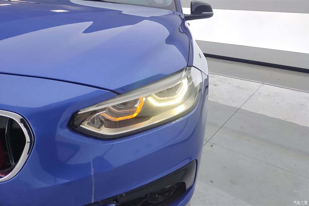 BMW 1 Series, 2017 все фото