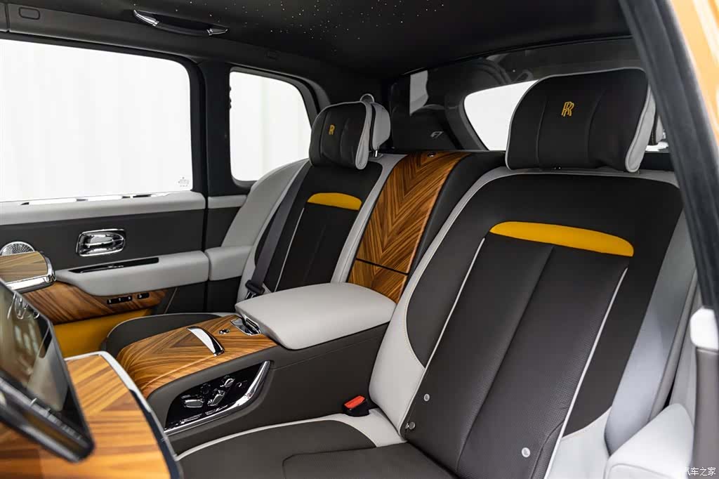 Rolls-Royce Cullinan, 2024 12