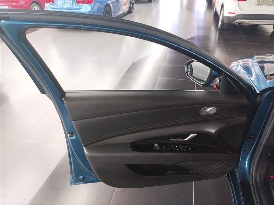 Hyundai Elantra Hyundai Elantra