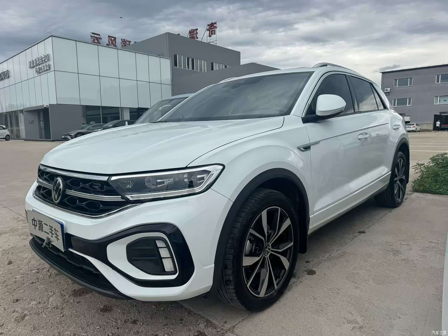 Volkswagen T-ROC, 2024 2