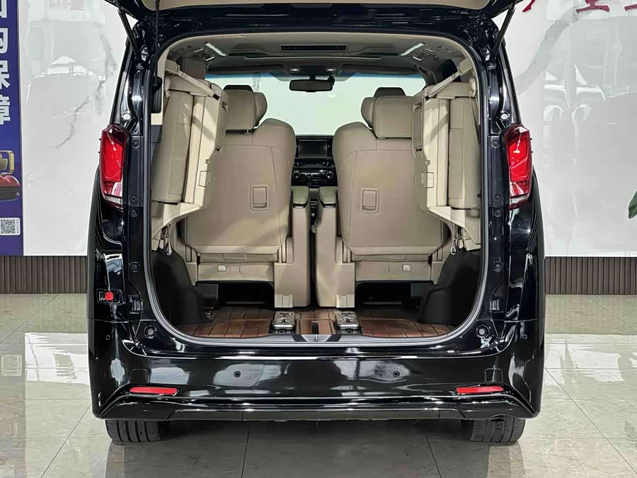 Toyota Alphard 2019, фото 19