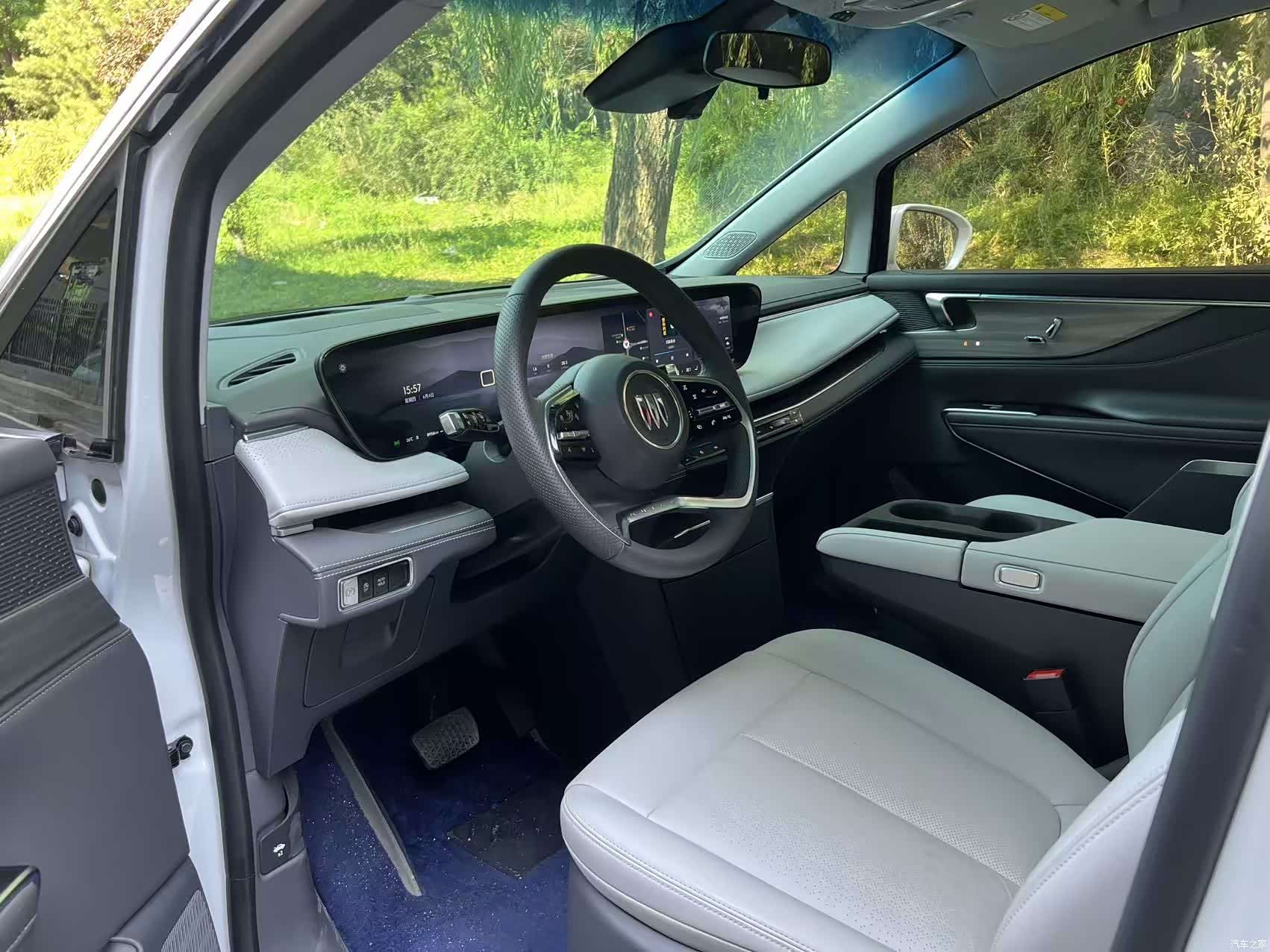 Buick GL8, 2024 4