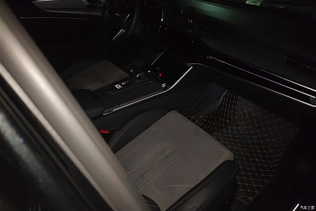 Audi A6L, 2024 8