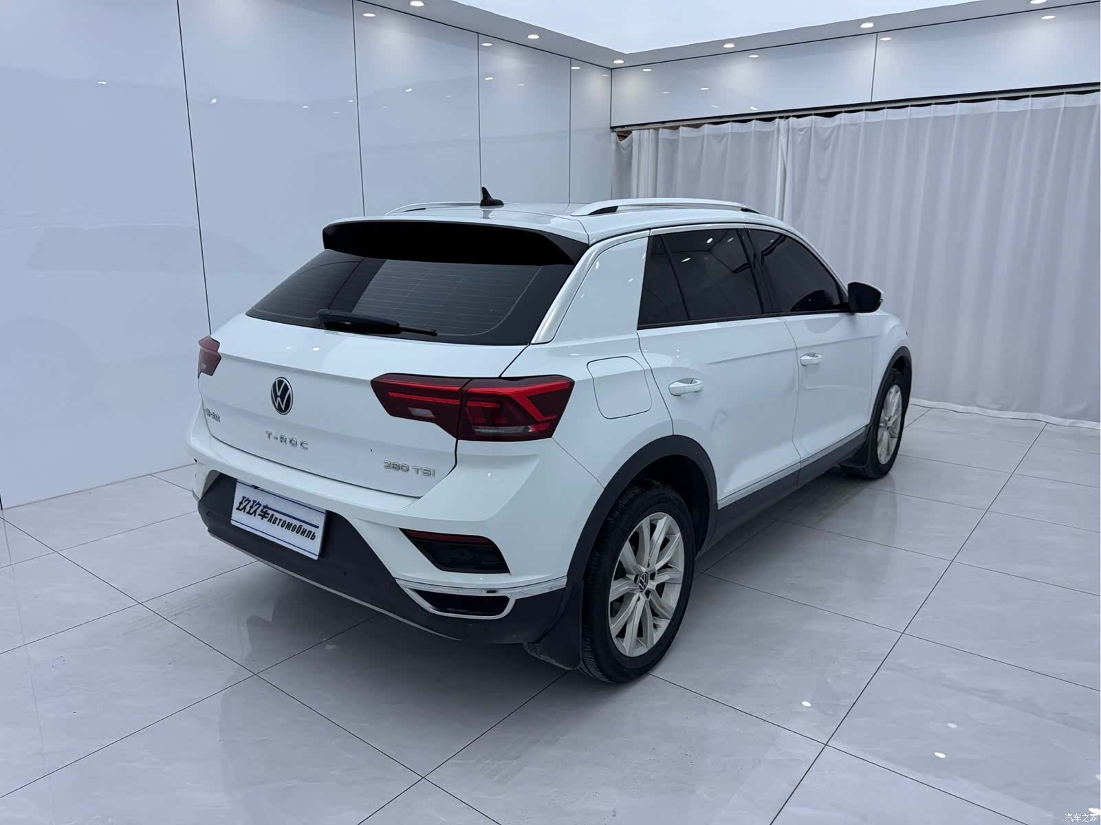 Volkswagen T-ROC, 2022 4
