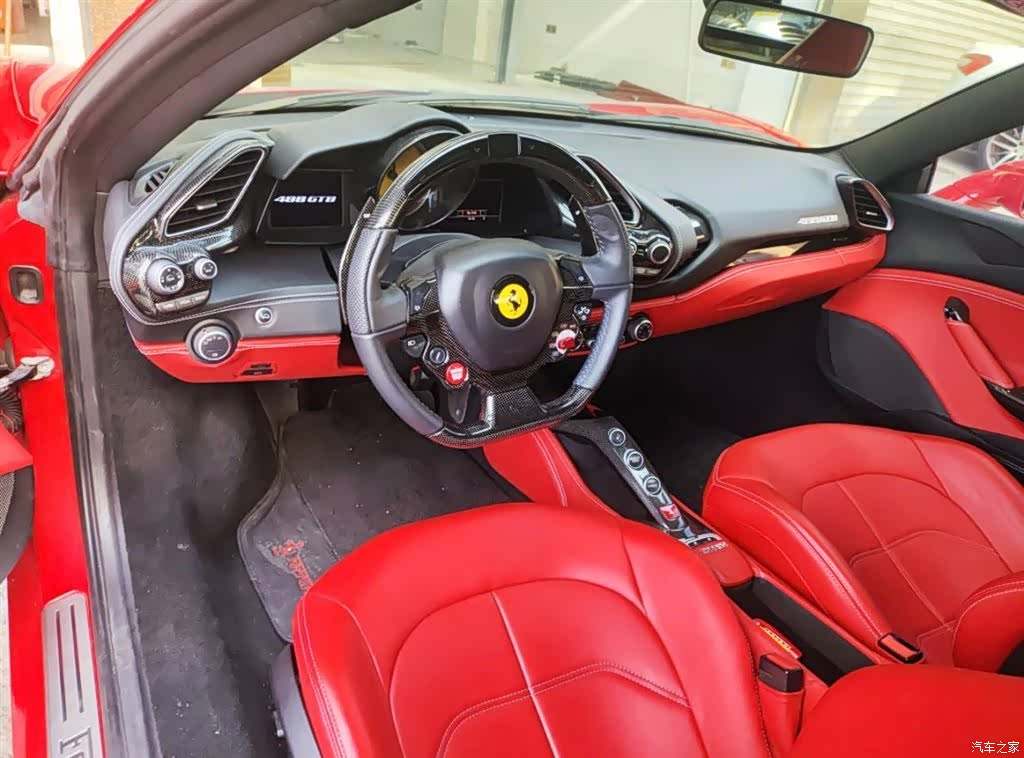 Ferrari 488, 2016 13