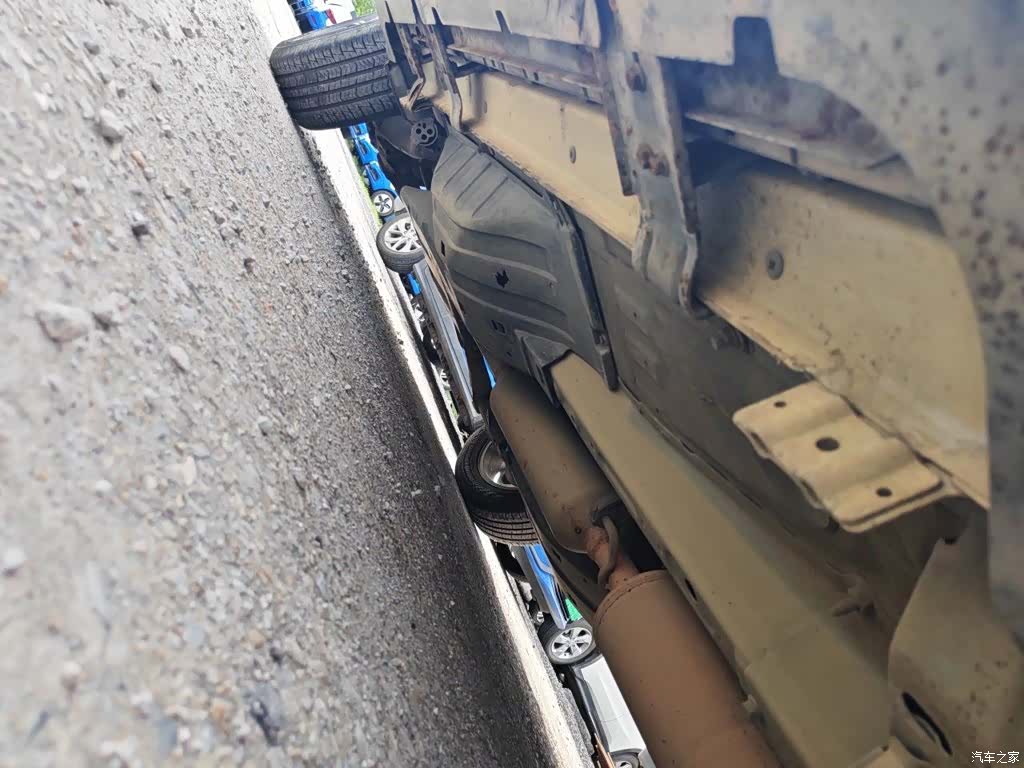 DongFeng AX7, 2018 18