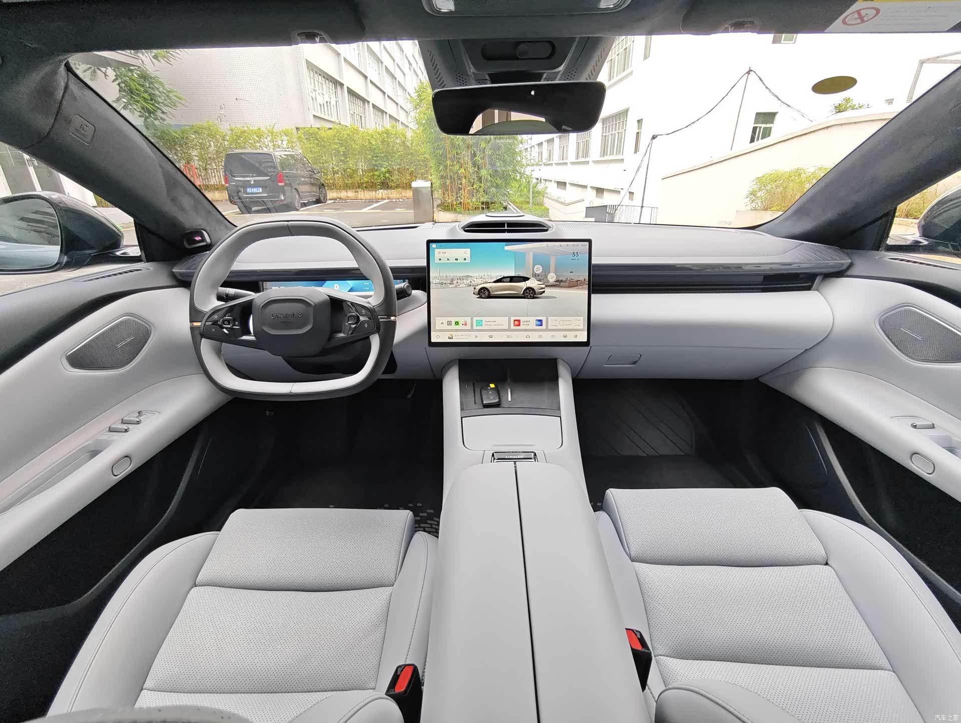 Lynk & Co Z10, 2025 13