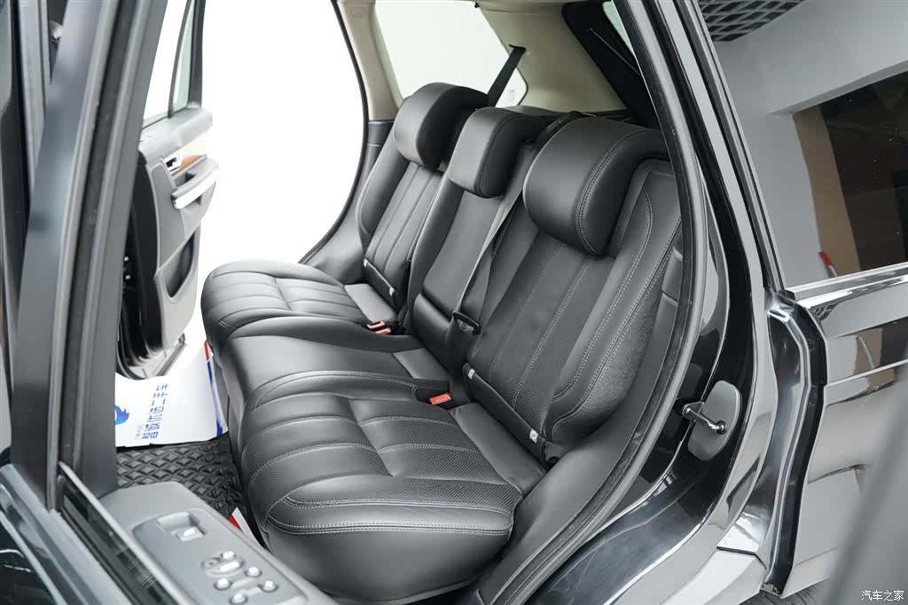 Land Rover Range Rover, 2011 28