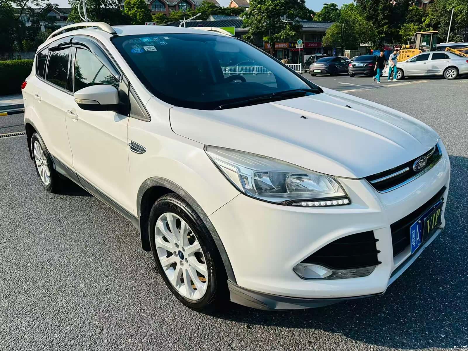 Ford Kuga, 2016 3