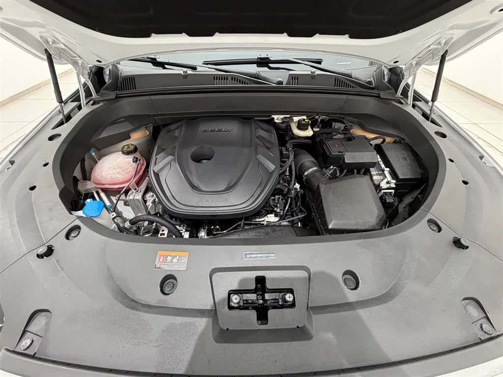 Geely Xingyue L, 2024 18