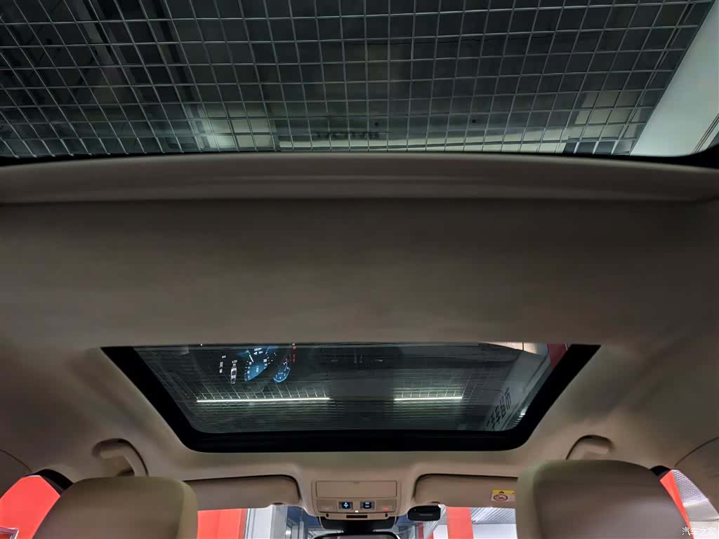 Land Rover XFL, 2018 6