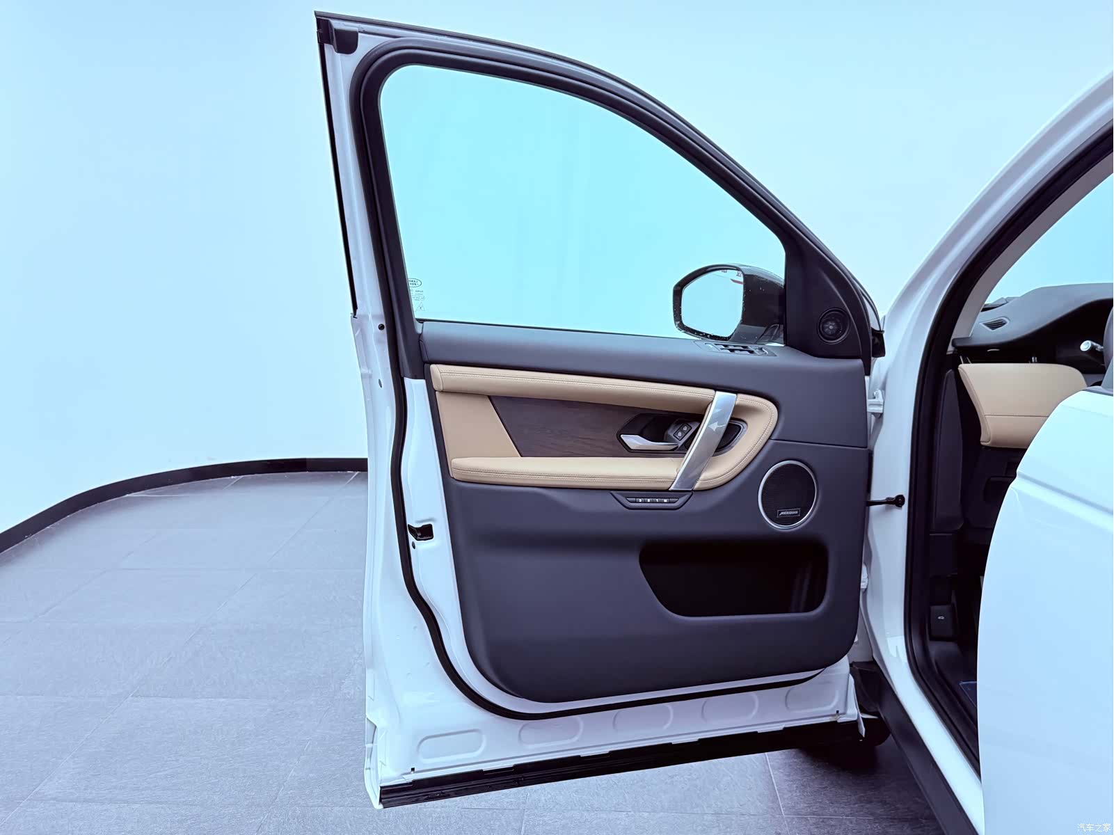 Land Rover Discovery, 2025 8