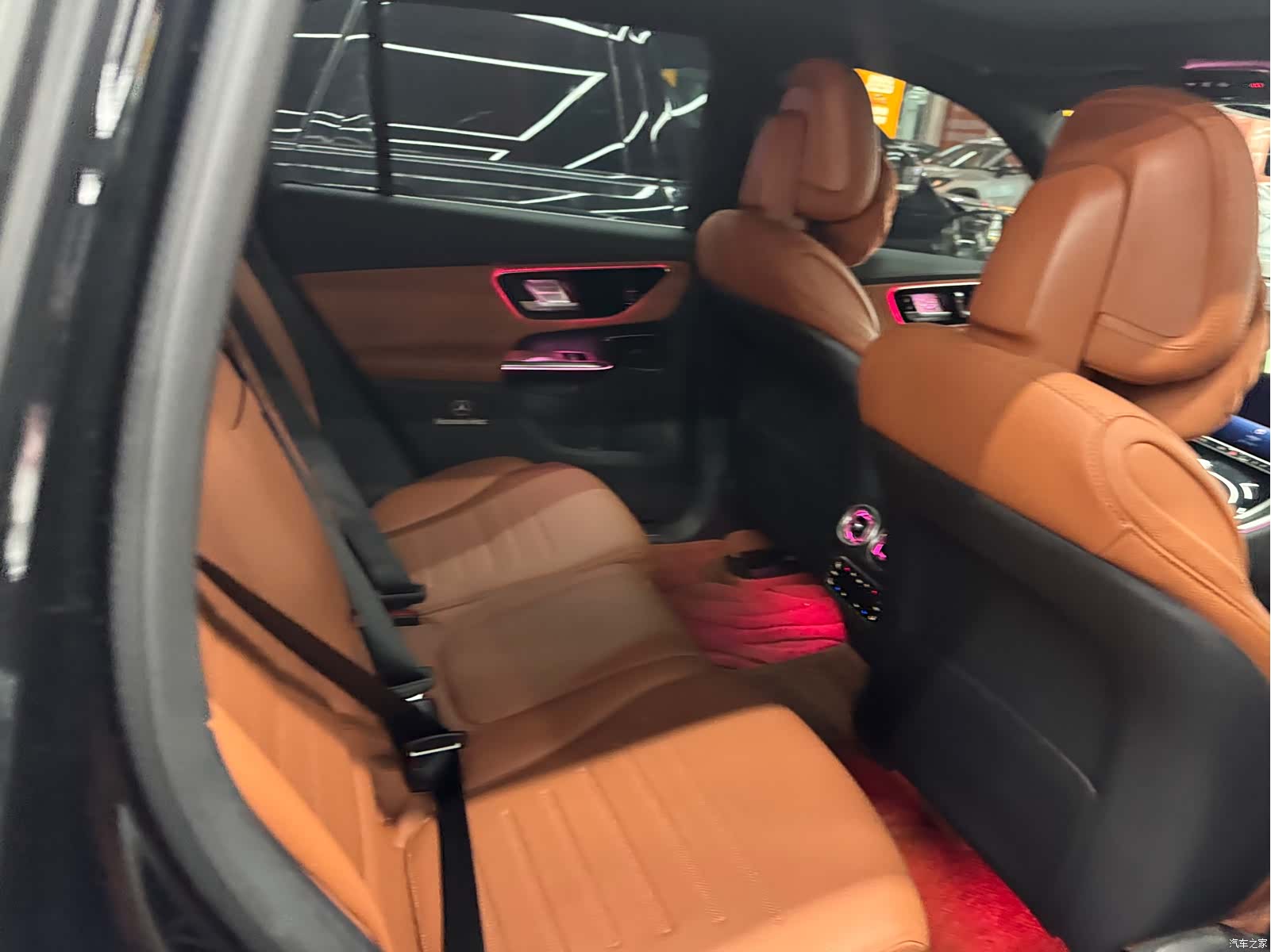 Mercedes-Benz GLC, 2024 8