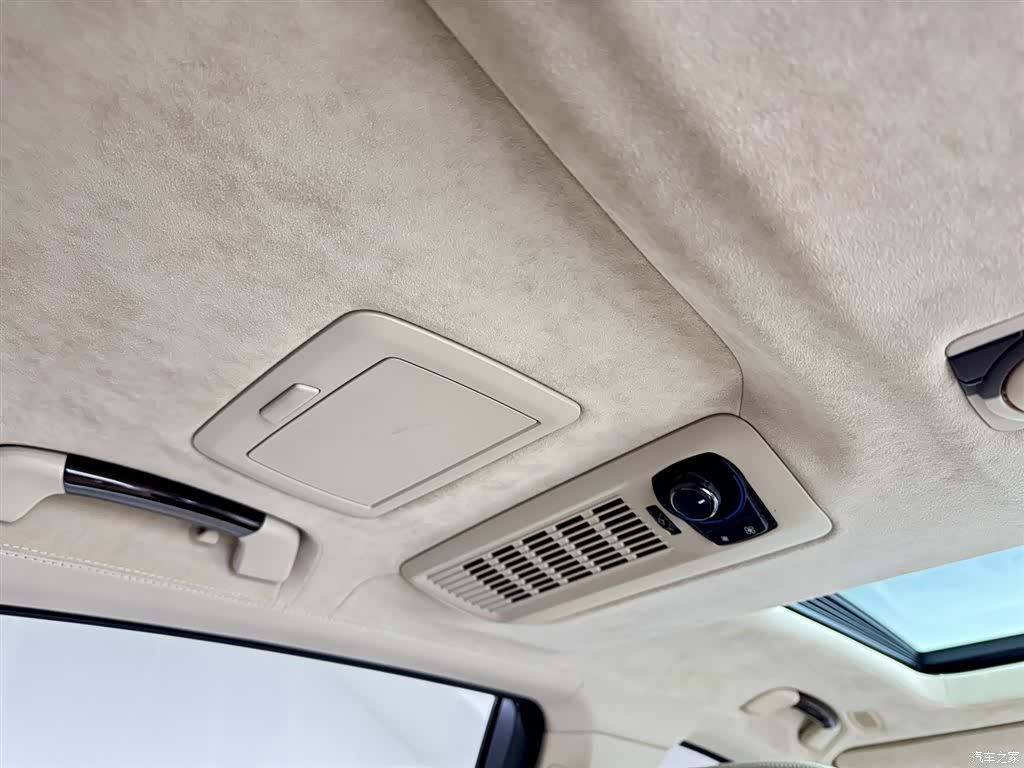 BMW 7 Series, 2011 16