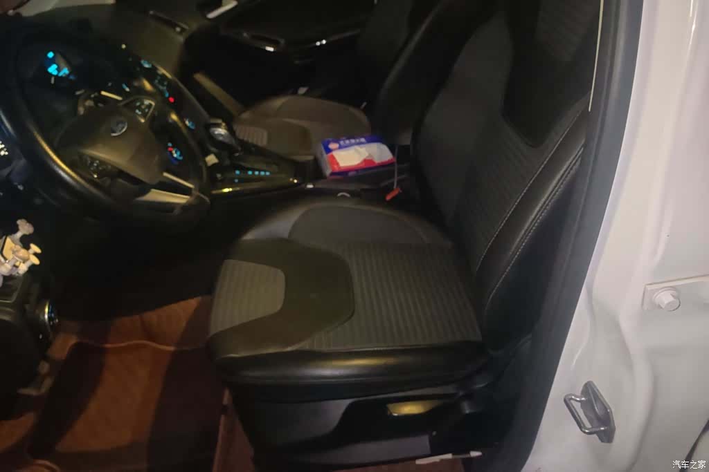 Ford Focus, 2016 9