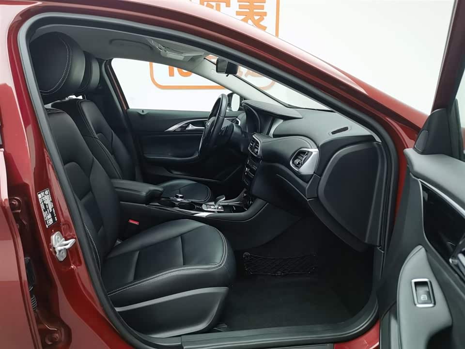 Infiniti QX30 Infiniti QX30