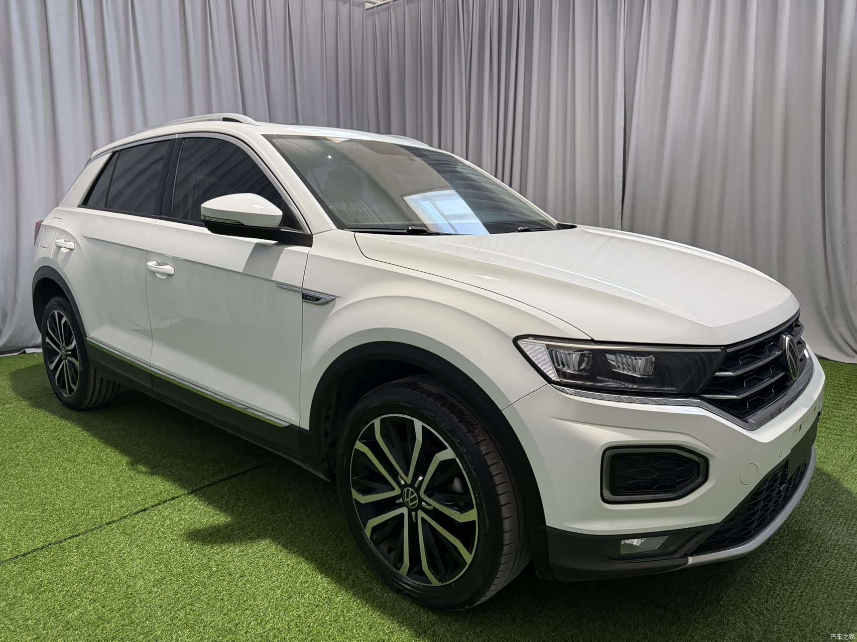 Volkswagen T-ROC, 2022 2