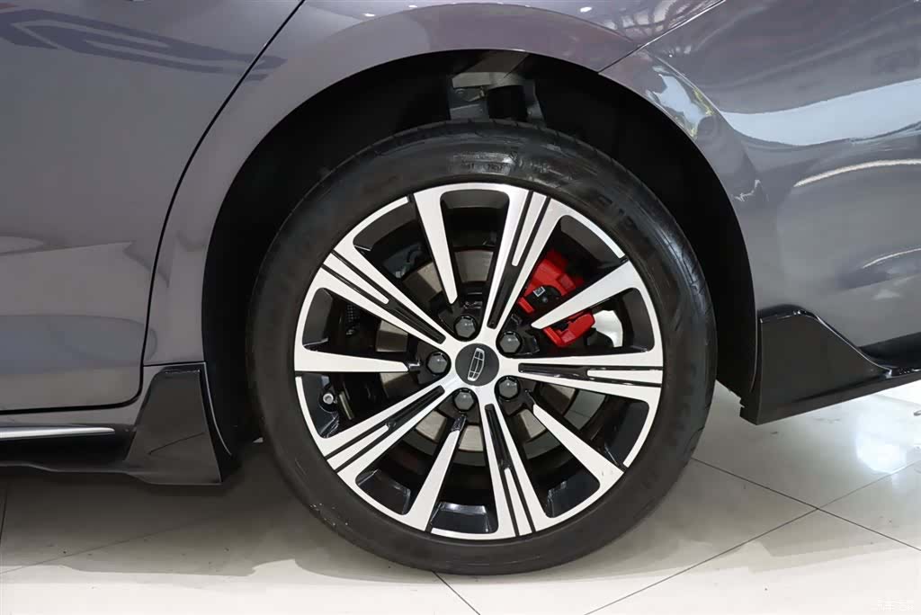 Geely Preface, 2025 16