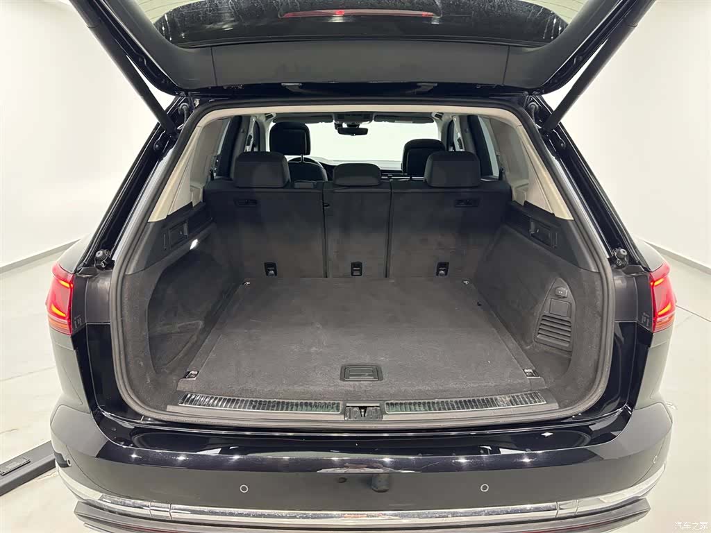 Volkswagen Touareg, 2021 22