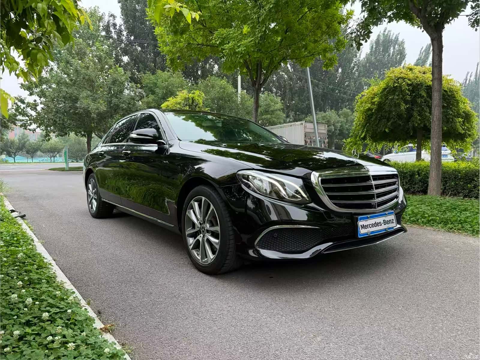 Mercedes-Benz E-Class, 2019 3