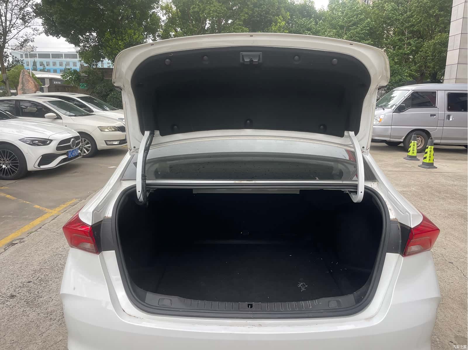 Buick Verano, 2023 13