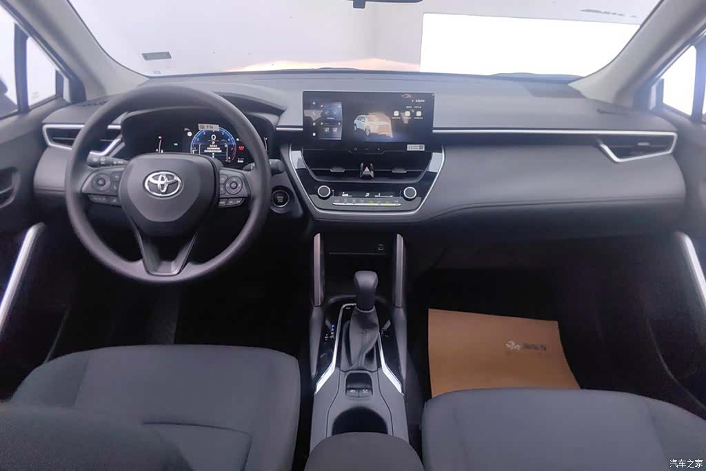 Toyota Corolla, 2026 12