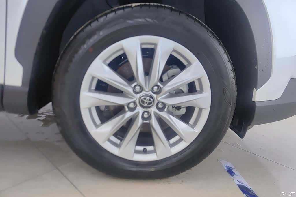Toyota Corolla, 2026 6