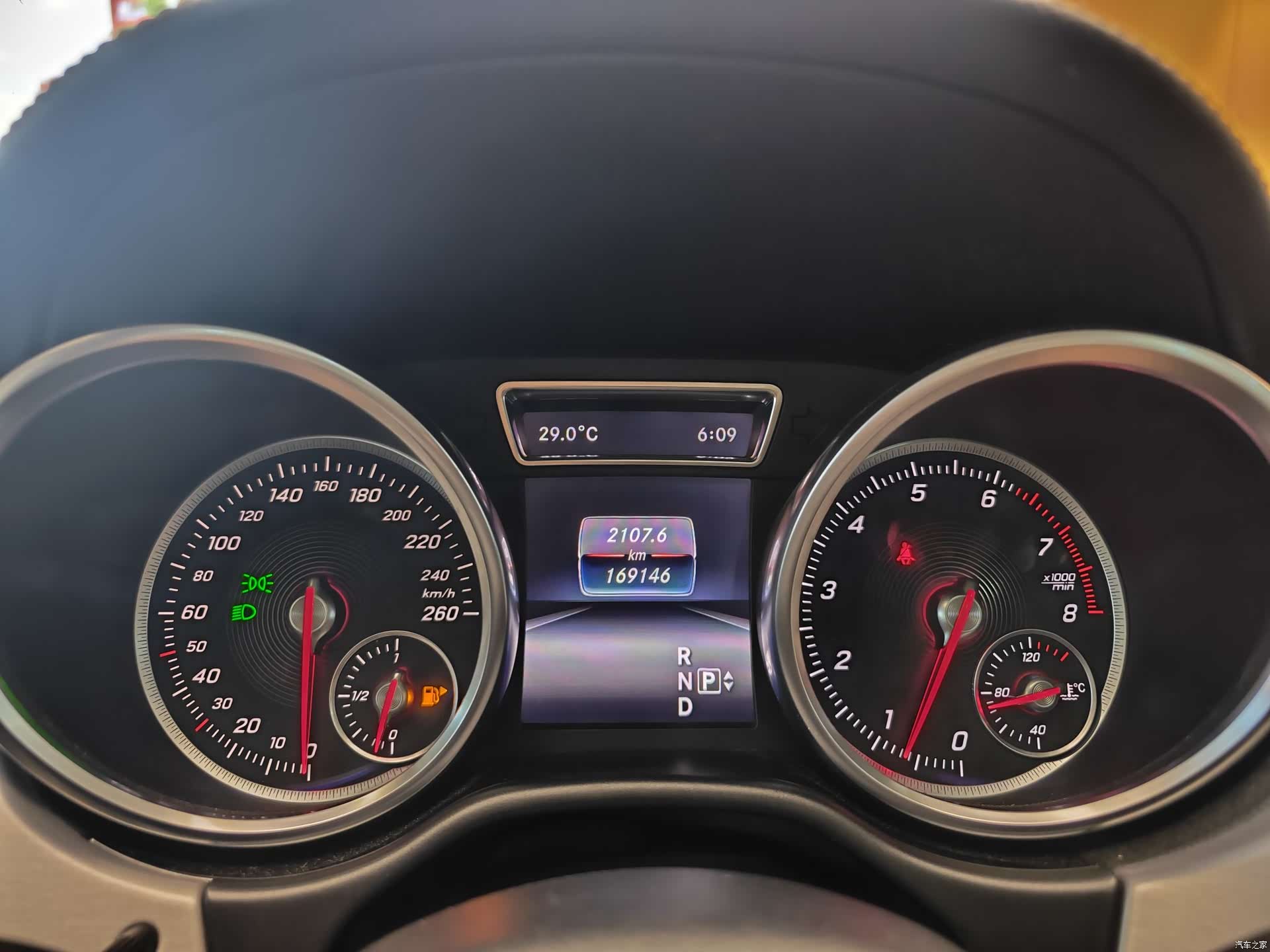 Mercedes-Benz GLE, 2016 39