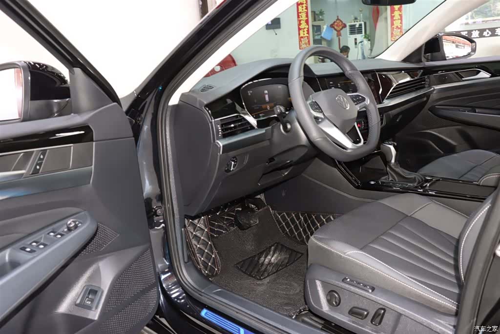 Volkswagen Passat, 2025 8