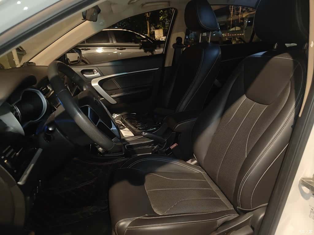 Geely Emgrand, 2017 16
