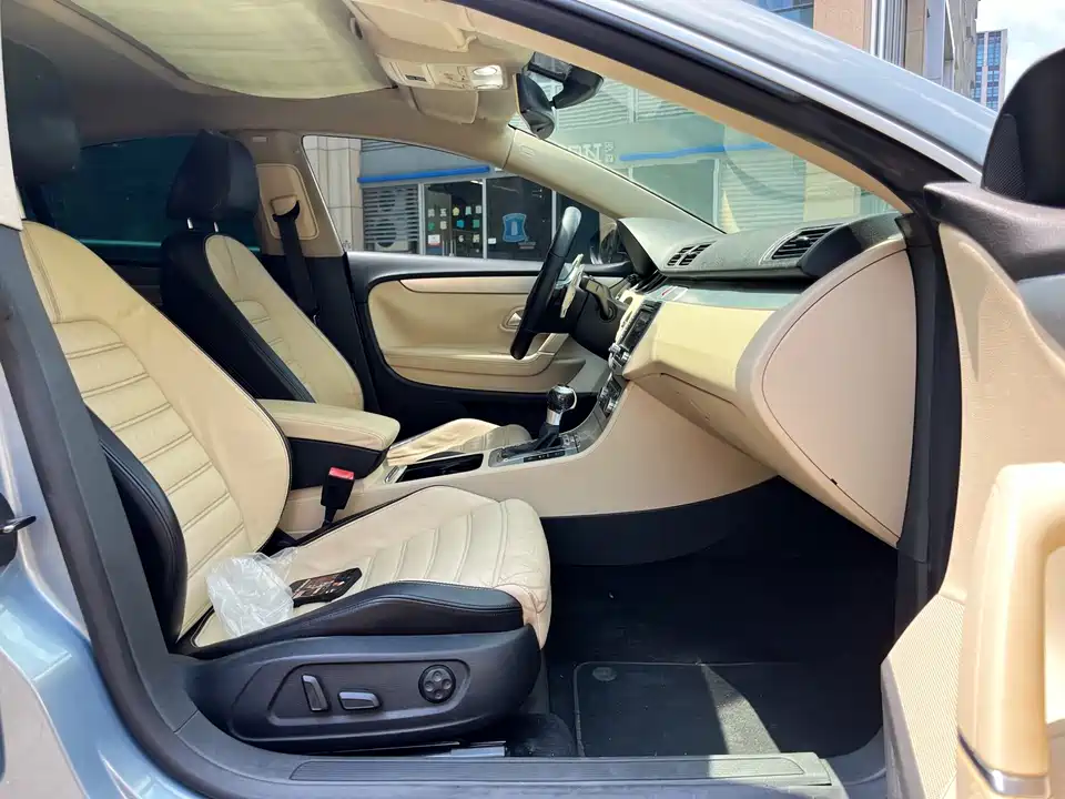 Volkswagen CC Volkswagen CC