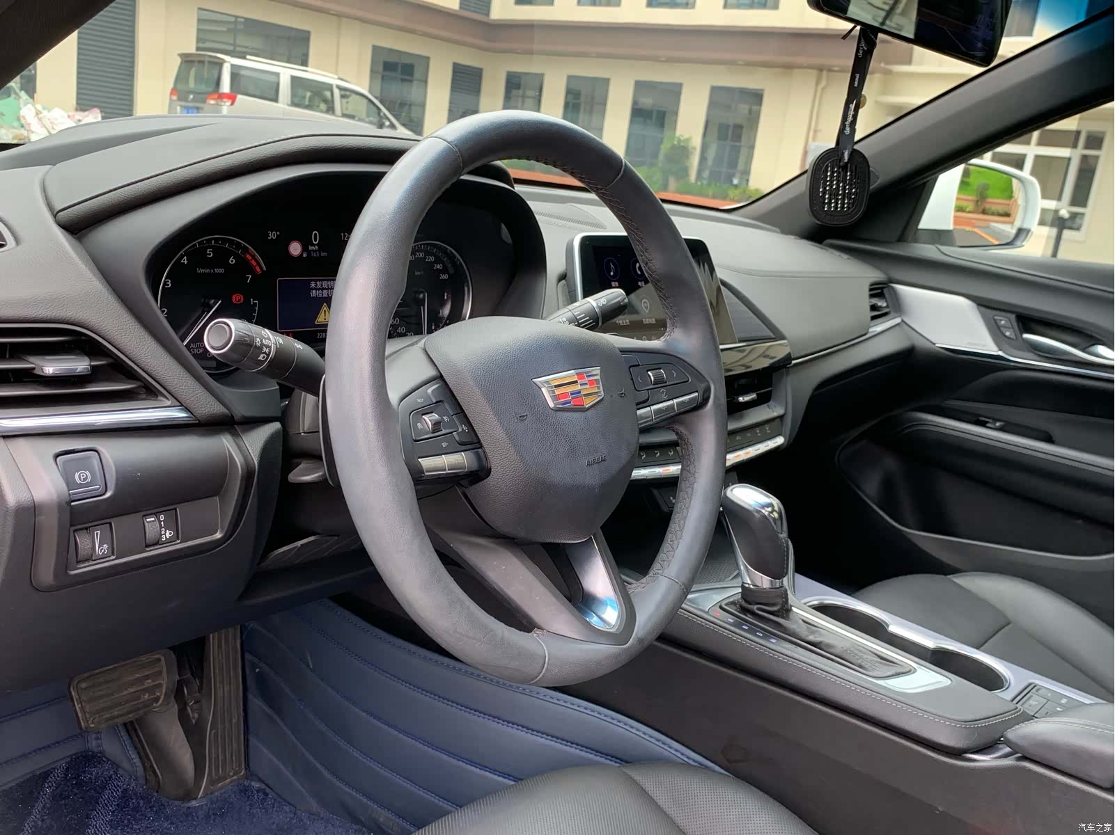 Cadillac CT4, 2023 17