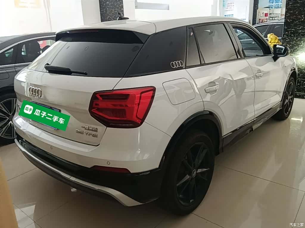 Audi Q2L, 2020 7