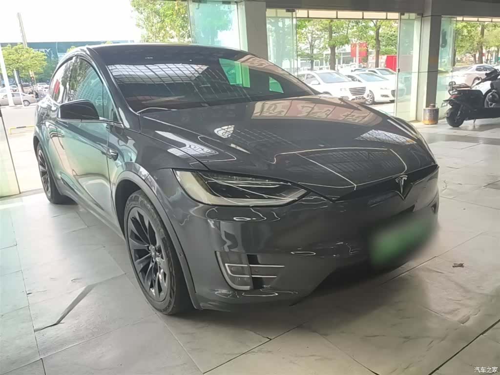 Tesla Model X, 2019 4