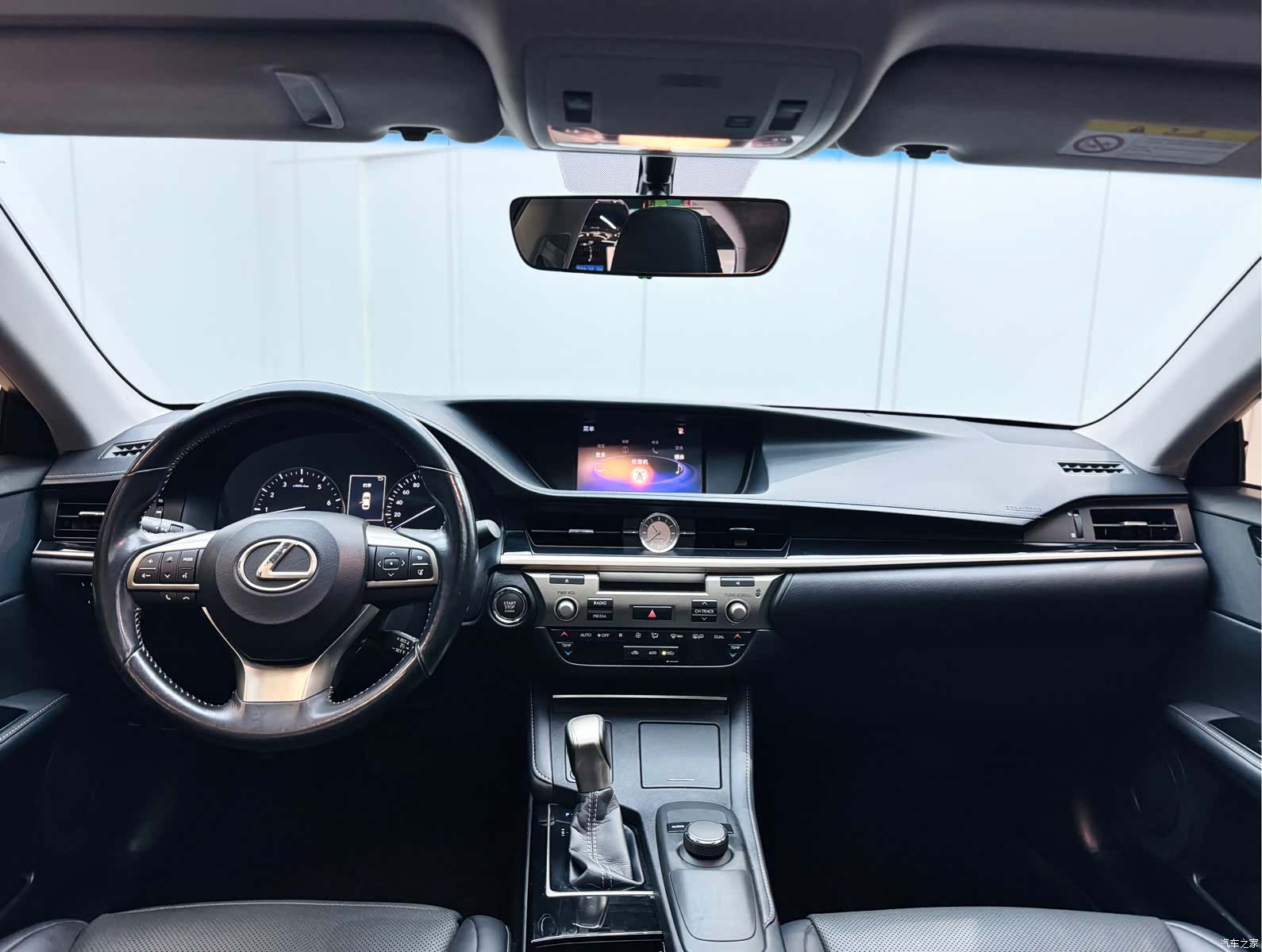 Lexus ES, 2017 18