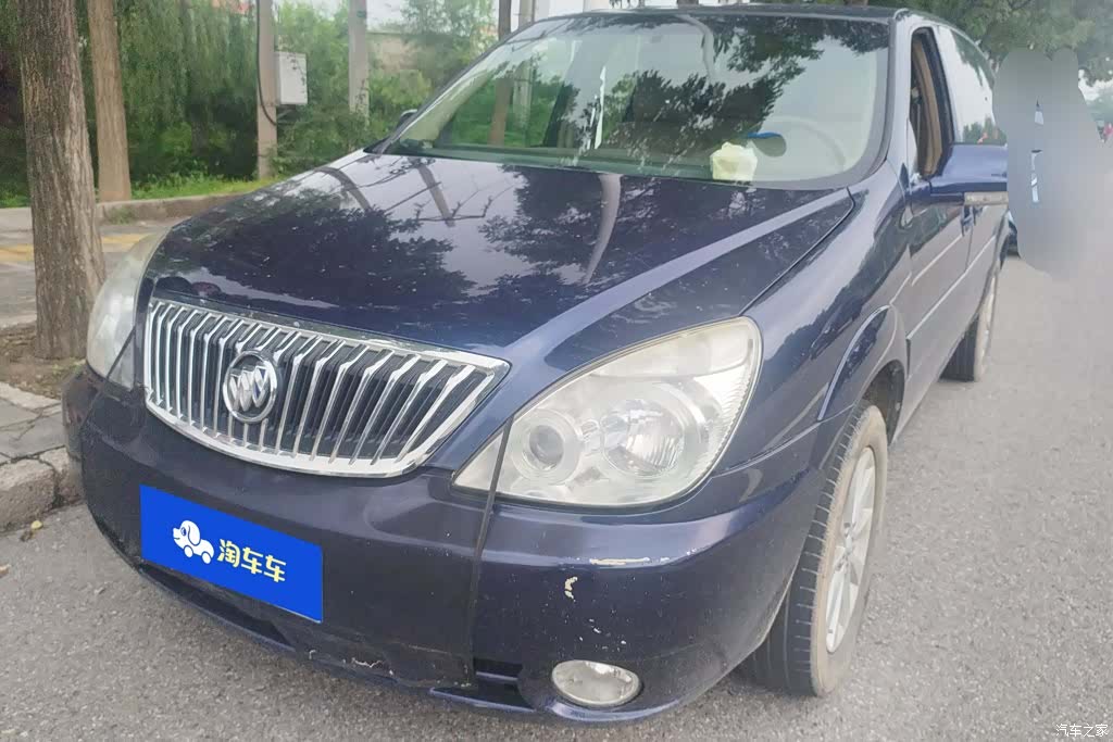 Buick GL8, 2017 1