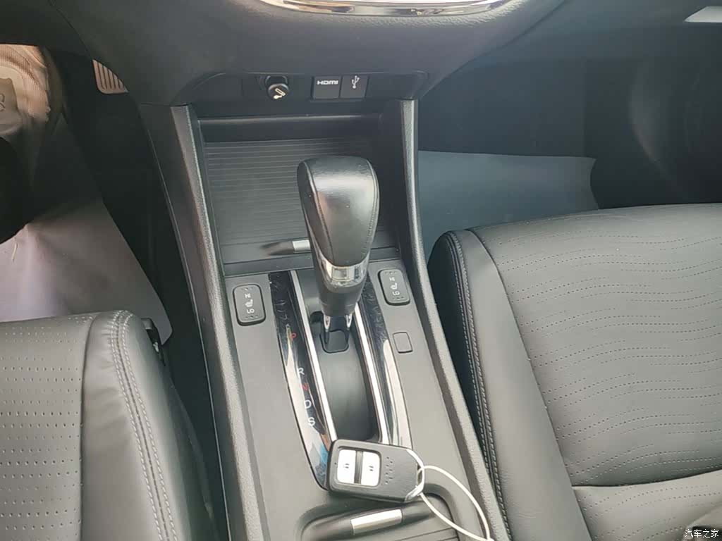 Honda Jade, 2015 10