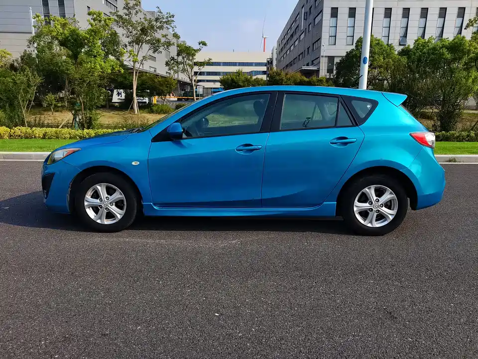 Mazda 3 star Cheng