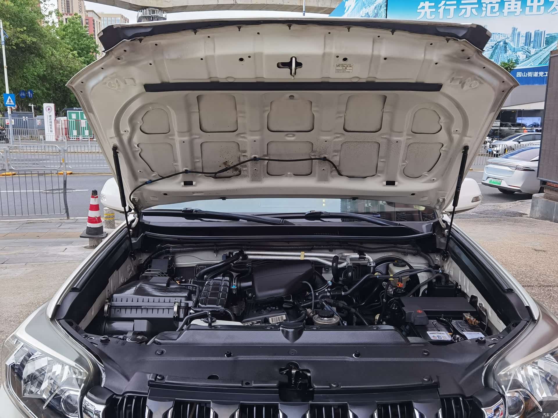 Toyota Prado, 2014 17