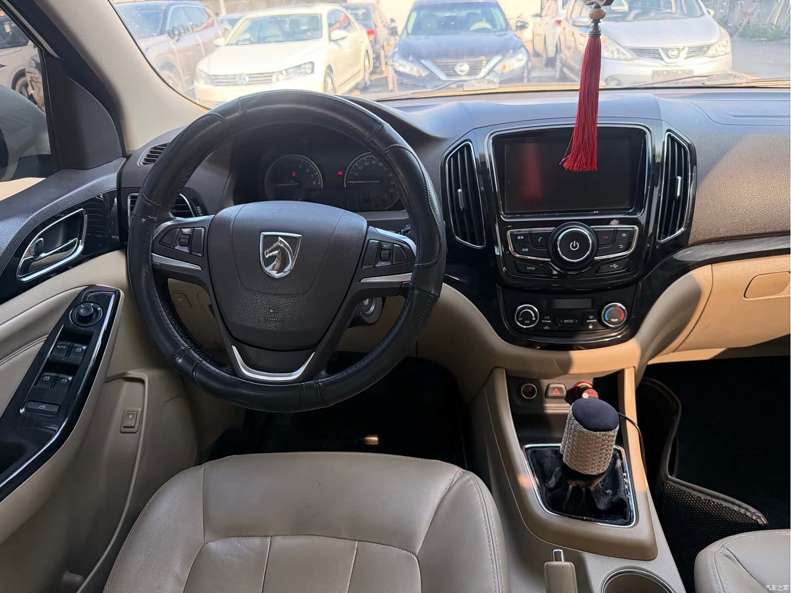 Wuling 730, 2015 8